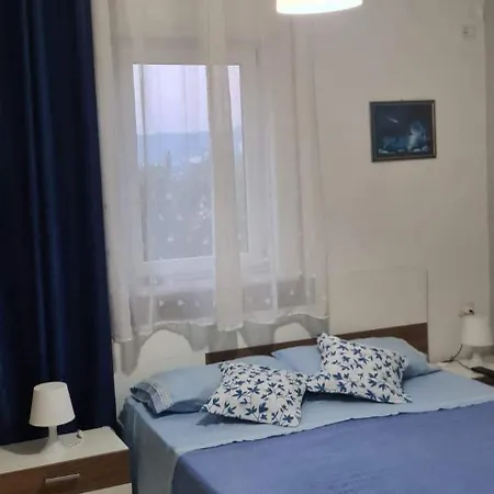 Marebello Vlore Exterior photo